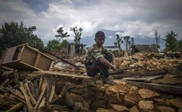 Nepal, sono oltre 6.000 i morti. Mancano all'appello 1.000 europei