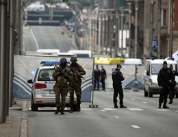 Attacchi Bruxelles, i kamikaze erano almeno cinque