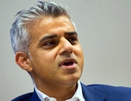 Londra pronta a eleggere sindaco il musulmano Sadiq Khan