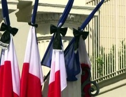 bandiere francesi lutto