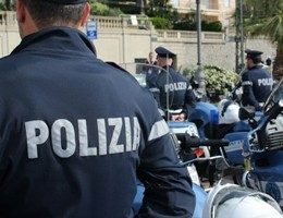 la-polizia-stradale-scorta-il-giro-d-italia-241644