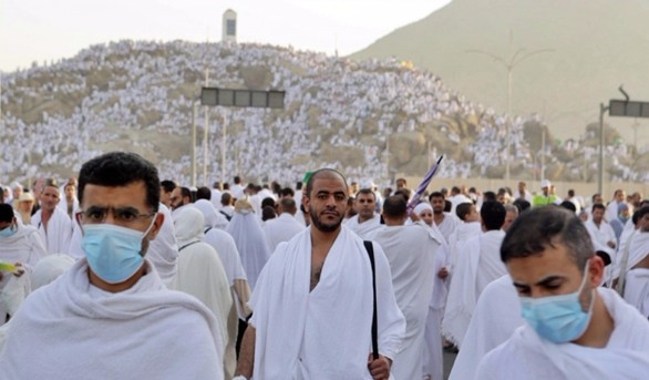 Alla Mecca oggi il culmine dell'hajj a un anno da calca mortale. Due milioni di fedeli scalano il monte Arafat