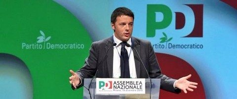 Renzi frena su sul congresso e chiede il ritorno al Mattarellum. D'Alema nel mirino