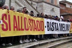 Stadio, tifosi della Roma scatenati in Campidoglio