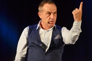 Al Teatro Greco di Roma Antonio Giuliani con "Peace"