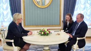 Leader Fn Le Pen a Mosca Putin è nuovo mondo