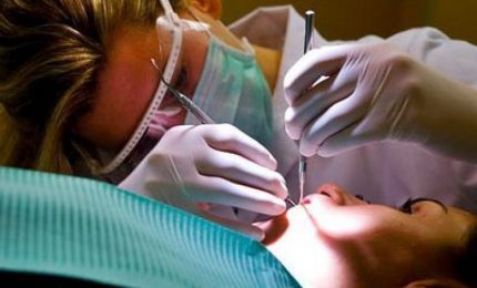 Troppi antibiotici in cure dentali, inutili nel 50% casi