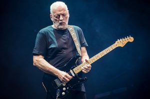 david-gilmour-royal-albert-hall-2015-billboard-650