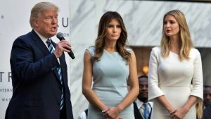 donald-trump-melania-ivanka-1220x686