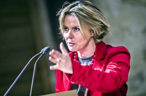 L’ennesimo cambio di casacca, Lorenzin va nel Pd. Zingaretti ringrazia