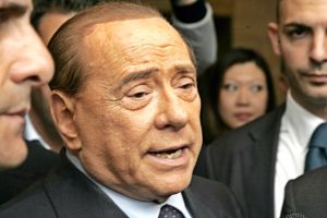 Berlusconi sigla l'accordo con Mr Bee per la cessione di una quota del Milan