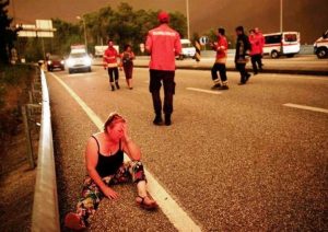 Incendio-Portogallo-Pedrogao-una-donna-distrutta