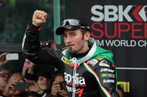 Max-Biaggi-Foto-Twitter-10