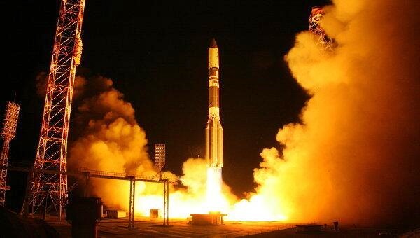 Russia lancia con successo razzo Proton con satellite Usa