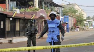 Attacco terroristico in Mali: 2 morti, decine gli ostaggi. Nessun italiano