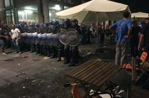 torino carica-polizia