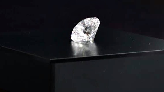 All'asta un diamante russo di 51 carati da record