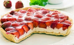 Crostata-di-fragole-con-panna