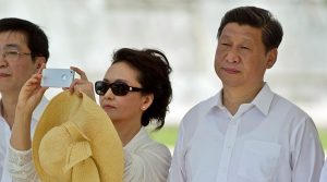 Xi Jinping e la moglie Peng Liyuan