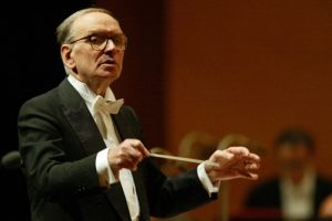 ennio-morricone-conducts-1