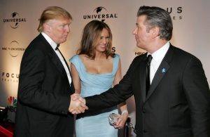 Donald Trump, la moglie Melania Knaussr e l'attore Alec Baldwin