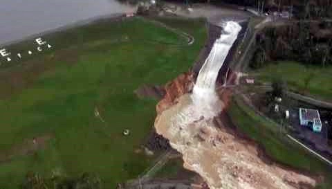 Porto Rico diga sta cedendo, 70mila evacuati