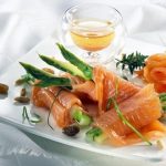 contentassets99a301a92f874129835aefbb4b1ab7a8full_involtini-di-salmone-affumicato-con-asparagi-e-uvetta