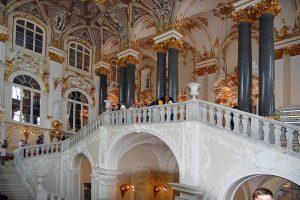 Winter-Palace-Hermitage-museum-Saint-Petersburg-09