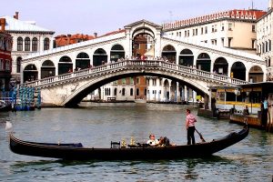 gondola_rialto_g1