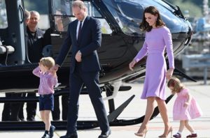 royal-family.jpg.size-custom-crop.850x0-0.0.1200.799