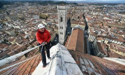 "Alpinisti" sulla Cupola del Brunelleschi a Firenze