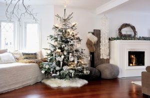 Modern-Christmas-Decorations-for-Inspiring-Winter-Holidays-1