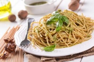 Spaghetti-con-pesto-alle-noci-1