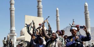 Yemen spara missile contro palazzo reale di Riad