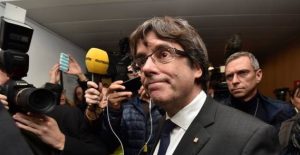 l'ex presidente catalano Carles Puigdemont