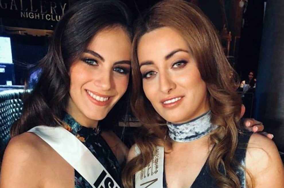 selfie con Miss Israele e Miss Iraq