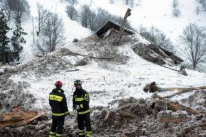 Hotel Rigopiano, le macerie del resort devastato dalla slavina