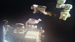 astronauts-eva48