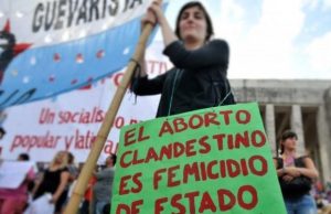 legalización-y-descriminalización-del-Aborto.-620x400