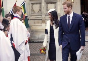 Meghan Markle per la prima volta a evento ufficiale con la regina