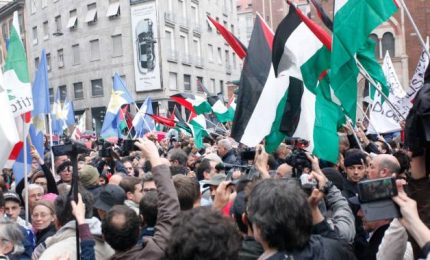 Corteo 25 aprile, a Milano contestazioni a Israele