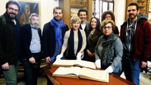 Il cast dei Puritani alla Biblioteca Comunale con la dirigente Eliana Calandra e la dottoressa Guarneri ©Franco Lannino