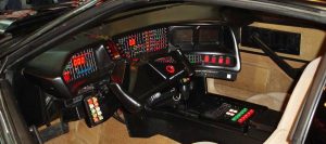 Il cruscotto di Kitt, l'auto guidata dall'intelligenza artificiale della serie tv Supercar