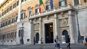 Palazzo Montecitorio a Roma - Sede Camera Dei Deputati Parlamento Italiano