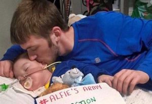 alfie_evans_bambino