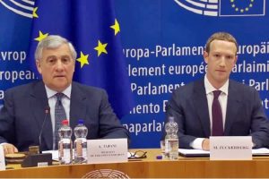 Mark Zuckerberg con Tajani