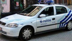 polizia-belgio-830x480