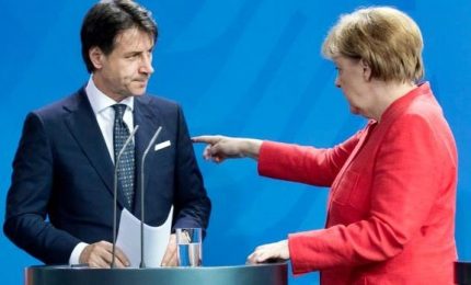 Migranti, garanzie Merkel per Conte ma è tensione con Macron