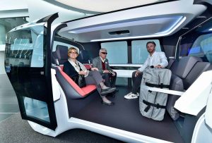 volkswagen-sedric-il-taxi-robot-