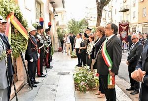 FOTO-DELLA-COMMEMORAZIONE-CHINNICI